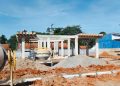 Obras da quadra poliesportiva e nova praça do bairro Jardim Primavera avançam