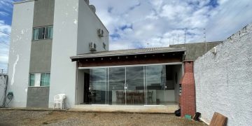 JARU – Vende-se residência de alto padrão no Savana Park