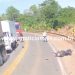 JARU – Mulher morre após colidir Biz com carreta na BR-364