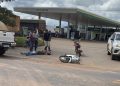 JARU – Motociclista fica ferido e espera cerca de 1 hora por socorro após acidente na BR-364