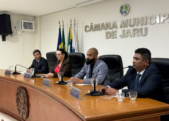 Câmara de Jaru aprova recursos para reforma do Centro Comercial Urbano e aquisição de livros para a rede municipal