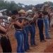 Com modelos tocando berrantes e estalando chicotes, patrão homenageia vaqueiro que morreu enfrentando câncer em RO