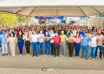 Prefeitura realiza entrega oficial de dez veículos novos; frota de mais de R$ 3 milhões foi adquirida com recursos do deputado Dr. Luís do Hospital