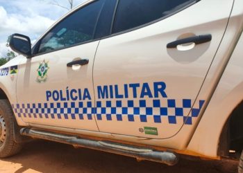 JARU – Ladrão de botijão de gás investe contra policiais e é alvejado com tiros