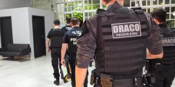 Polícia faz operação contra grupo suspeito de invadir e vender áreas em floresta protegida de RO