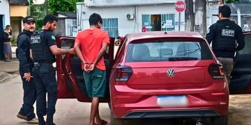 Polícia Civil prende suspeito de pilotar moto em execução de jovem