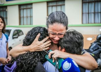 Adolescente faz ataque a tiros em escola do Acre e deixa 2 funcionárias mortas e 4 feridos; veja vídeo