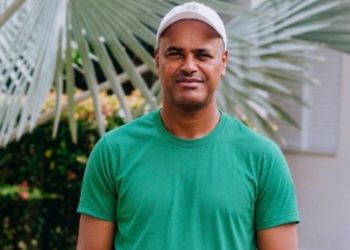 Homem é morto com quatro tiros; vítima foi encontrada ao lado de uma bicicleta