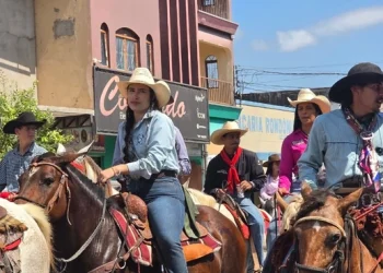 Confira as fotos da tradicional Cavalgada da Expojipa 2026