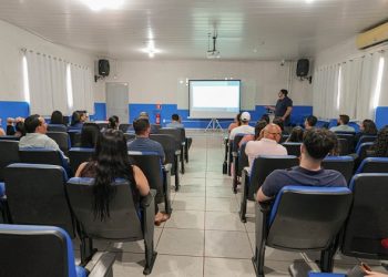 Servidores da Prefeitura de Jaru participam de capacitação sobre procedimentos orçamentários